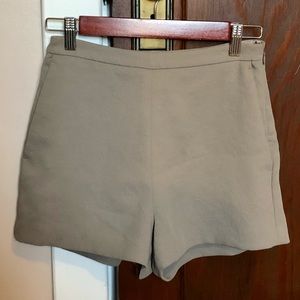 Babaton Lochan Shorts in Beige Dressy Lined
